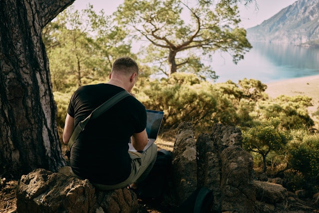 5 Must-Haves für Digital Nomads: Bleib immer online, egal wo du bist!